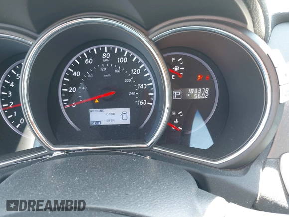 2011 Nissan Murano LE z VIN JN8AZ1MU8BW064756, wystawiony jako IAAI lot #41967871 z przebiegiem 183 378 mil mil oraz . Historia ofert i sprzedaży dostępna na DreamBid. Obrazek 7.