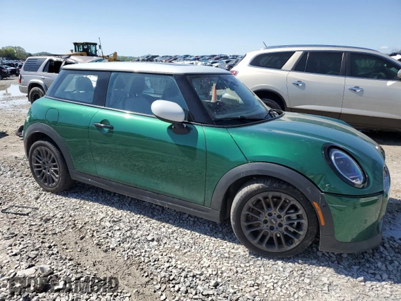 2025 MINI Hardtop Cooper S with VIN WMW23GD0XS2W14805, listed as a Copart auction lot 49330675 with 9,889 mi miles and Salvage Title. Bid and sale history available at DreamBid. Image 4.
