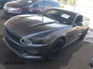 2017 Ford Mustang EcoBoost z VIN 1FA6P8TH9H5215435, wystawiony jako IAAI lot #42531715 z przebiegiem 81 730 mil mil oraz . Historia ofert i sprzedaży dostępna na DreamBid. Obrazek 2.