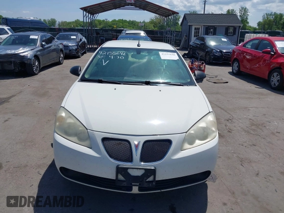 2008 Pontiac G6 1SV Value Leader z VIN 1G2ZF57B184150315, wystawiony jako IAAI lot #42155646 z przebiegiem 350 654 mil mil oraz . Historia ofert i sprzedaży dostępna na DreamBid. Obrazek 12.