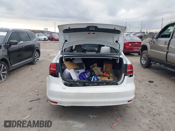 2015 Volkswagen Jetta SE with VIN 3VWD17AJ1FM421694, listed as a IAAI auction lot 41841114 with 97,888 mi miles and . Bid and sale history available at DreamBid. Image 17.