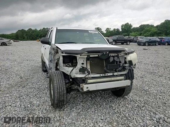 2014 Toyota Tacoma PreRunner с VIN 3TMJU4GN2EM169152, выставлен на аукционе Copart как лот 58742885 с пробегом 147 674 миль миль и Списание • Salvage title. История ставок и продаж доступна на DreamBid. Изображение 14.
