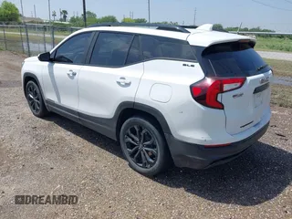 2022 GMC Terrain SLE z VIN 3GKALMEV4NL251688, wystawiony jako IAAI lot #41919002 z przebiegiem Nie podano mil oraz . Historia ofert i sprzedaży dostępna na DreamBid. Obrazek 3.
