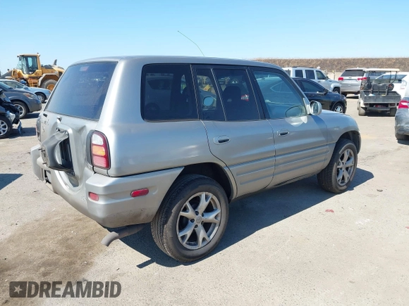 1999 Toyota RAV4 with VIN JT3GP10V4X7055360, listed as a IAAI auction lot 42718612 with 238,904 mi miles and . Bid and sale history available at DreamBid. Image 4.