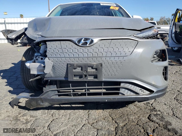 2020 Hyundai Kona Electric SEL with VIN KM8K23AG2LU070530, listed as a Copart auction lot 81733404 with 124,375 mi miles and Salvage Title. Bid and sale history available at carsss.com. Image 5.