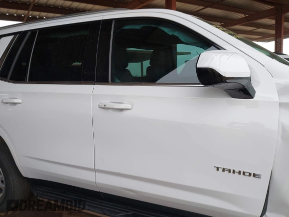 2023 Chevrolet Tahoe LT z VIN 1GNSKNKDXPR105660, wystawiony jako IAAI lot #41587013 z przebiegiem 42 975 mil mil oraz . Historia ofert i sprzedaży dostępna na DreamBid. Obrazek 13.