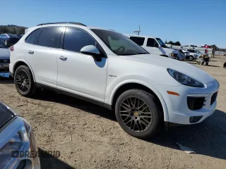 2017 Porsche Cayenne S E-Hybrid with VIN WP1AE2A2XHLA75671, listed as a Copart auction lot 46304275 with 103,527 mi miles and Salvage title. Bid and sale history available at DreamBid. Image 4.