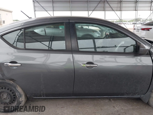 2016 Nissan Versa S с VIN 3N1CN7AP3GL894451, выставлен на аукционе IAAI как лот 41932839 с пробегом 104 048 миль миль и . История ставок и продаж доступна на DreamBid. Изображение 14.