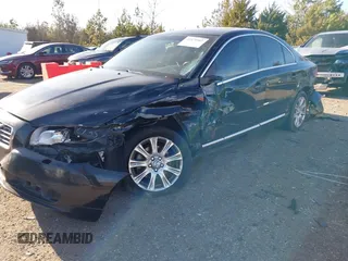 2010 Volvo S80 I6 with VIN YV1960AS8A1128613, listed as a IAAI auction lot 41476987 with 209,453 mi miles. Bid and sale history available at carsss.com. Image 6.