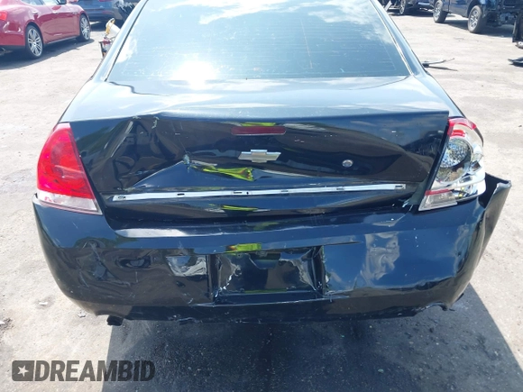 2012 Chevrolet Impala Police Police z VIN 2G1WD5E31C1161764, wystawiony jako IAAI lot #41918458 z przebiegiem 88 066 mil mil oraz . Historia ofert i sprzedaży dostępna na DreamBid. Obrazek 6.