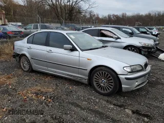 2002 BMW 3 Series 330i with VIN WBAEV53432KM19810, listed as a Copart auction lot 80886334 with 0 mi miles and Salvage Title. Bid and sale history available at carsss.com. Image 4.