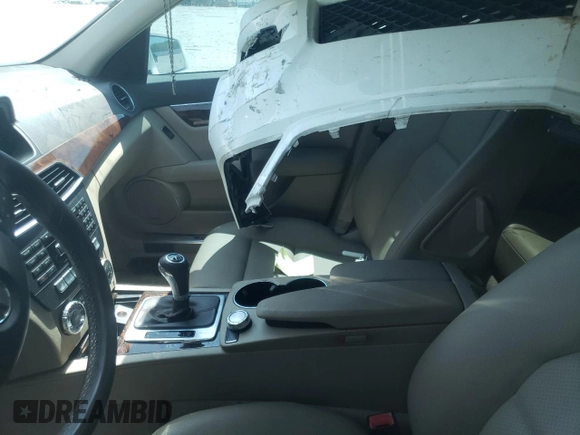2014 Mercedes-Benz C 350 Sport with VIN WDDGF5HB3EA927761, listed as a Copart auction lot 71959814 with Not Provided miles and Salvage Title. Bid and sale history available at DreamBid. Image 8.