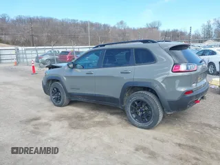 2022 Jeep Cherokee Trailhawk with VIN 1C4PJMBX5ND541929, listed as a IAAI auction lot 41815823 with 68,112 mi miles and . Bid and sale history available at DreamBid. Image 3.