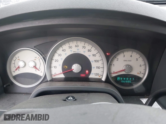 2005 Dodge Dakota SLT z VIN 1D7HE48N05S304121, wystawiony jako IAAI lot #42165773 z przebiegiem 192 886 mil mil oraz . Historia ofert i sprzedaży dostępna na DreamBid. Obrazek 7.
