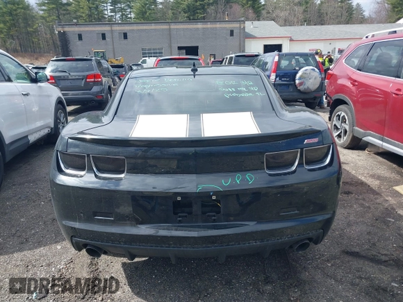 2011 Chevrolet Camaro 2SS with VIN 2G1FK1EJ3B9123949, listed as a IAAI auction lot 41860752 with 81,097 mi miles and . Bid and sale history available at DreamBid. Image 17.