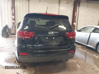 2019 Kia Sorento LX V6 with VIN 5XYPGDA58KG522979, listed as a IAAI auction lot 41553101 with 44,287 mi miles. Bid and sale history available at carsss.com. Image 16.