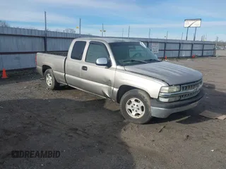 2000 Chevrolet Silverado 1500 LS with VIN 2GCEC19T4Y1217633, listed as a IAAI auction lot 41738532 with 1 mi miles. Bid and sale history available at carsss.com. Image 1.