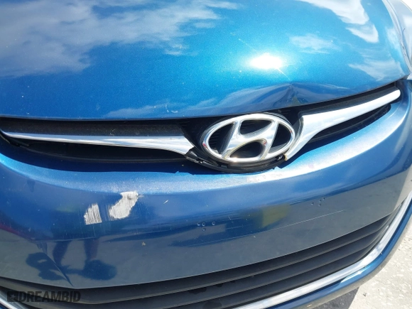 2014 Hyundai Elantra SE with VIN KMHDH4AE6EU143526, listed as a IAAI auction lot 41923395 with 85,149 mi miles. Bid and sale history available at carsss.com. Image 6.