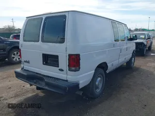 2008 Ford Econoline Cargo Commercial z VIN 1FTNE24L48DB49555, wystawiony jako IAAI lot #41847864 z przebiegiem 150 467 mil mil oraz . Historia ofert i sprzedaży dostępna na DreamBid. Obrazek 4.