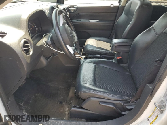 2016 Jeep Compass Latitude with VIN 1C4NJCEA2GD735023, listed as a Copart auction lot 60647035 with 178,952 mi miles and Clean title. Bid and sale history available at DreamBid. Image 7.