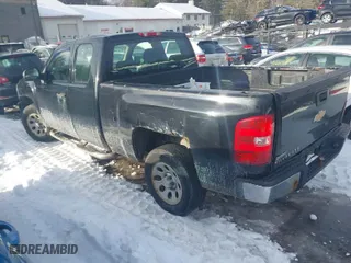 2008 Chevrolet Silverado 1500 Work Truck with VIN 1GCEC19X88Z326767, listed as a IAAI auction lot 41597236 with 196,007 mi miles. Bid and sale history available at carsss.com. Image 3.