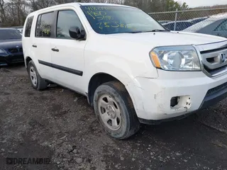 2009 Honda Pilot LX with VIN 5FNYF48239B051599, listed as a IAAI auction lot 41889469 with 999,999 mi miles. Bid and sale history available at carsss.com. Image 6.
