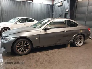 2008 BMW 3 Series 328i with VIN WBAWB33588P134753, listed as a IAAI auction lot 41357638 with 123,163 mi miles. Bid and sale history available at carsss.com. Image 15.