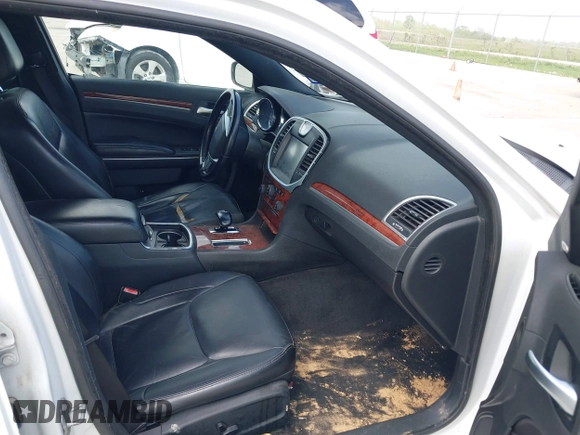 2012 Chrysler 300 Limited with VIN 2C3CCACGXCH212511, listed as a IAAI auction lot 41914095 with 139,181 mi miles. Bid and sale history available at carsss.com. Image 5.