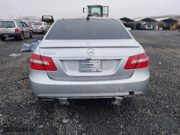 2012 Mercedes-Benz E-Class E 350 Luxury with VIN WDDHF5KB4CA618729, listed as a IAAI auction lot 41074382 with 115,060 mi miles. Bid and sale history available at carsss.com. Image 16.