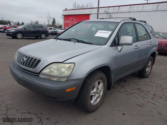2001 Lexus RX 300 with VIN JTJHF10U910201582, listed as a IAAI auction lot 41616569 with 285,054 mi miles. Bid and sale history available at carsss.com. Image 2.