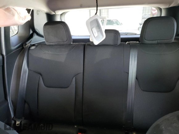 2018 Jeep Renegade Sport with VIN ZACCJBAB9JPH69257, listed as a Copart auction lot 47996115 with 94,740 mi miles and Salvage Title. Bid and sale history available at DreamBid. Image 10.
