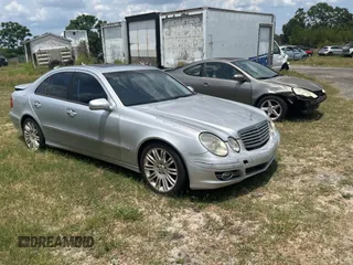 2007 Mercedes-Benz E 350 z VIN WDBUF56XX7B076632, wystawiony jako Copart lot #56390305 z przebiegiem 130 410 mil mil oraz Szkoda całkowita • Salvage title. Historia ofert i sprzedaży dostępna na DreamBid. Obrazek 1.