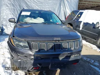 2019 Jeep Compass Trailhawk with VIN 3C4NJDDB3KT602029, listed as a IAAI auction lot 41618243 with 73,088 mi miles and . Bid and sale history available at DreamBid. Image 13.
