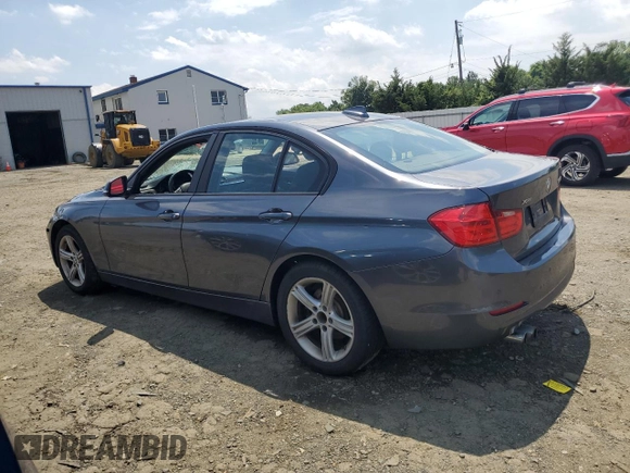 2015 BMW 3 Series 328i xDrive z VIN WBA3B5C55FF961904, wystawiony jako Copart lot #64082185 z przebiegiem 138 006 mil mil oraz Czysty tytuł • Clean title. Historia ofert i sprzedaży dostępna na DreamBid. Obrazek 2.