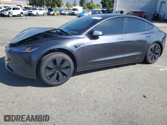 2025 Tesla Model 3 Long Range z VIN 5YJ3E1EB0SF986178, wystawiony jako Copart lot #57612115 z przebiegiem Nie podano mil oraz Szkoda całkowita • Salvage title. Historia ofert i sprzedaży dostępna na DreamBid. Obrazek 1.