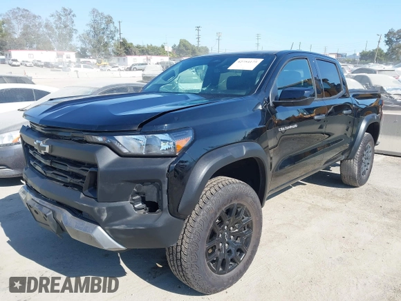 2024 Chevrolet Colorado 4WD Trail Boss z VIN 1GCPTEEK5R1144549, wystawiony jako IAAI lot #42754175 z przebiegiem Nie podano mil oraz . Historia ofert i sprzedaży dostępna na DreamBid. Obrazek 2.