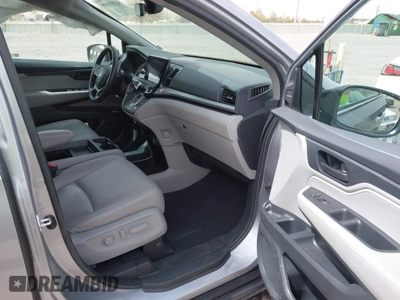 2024 Honda Odyssey EX-L with VIN 5FNRL6H67RB046630, listed as a IAAI auction lot 41933690 with 35,880 mi miles and . Bid and sale history available at DreamBid. Image 5.