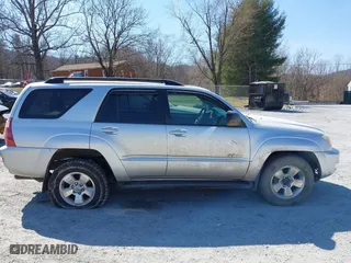 2005 Toyota 4Runner SR5 with VIN JTEBU14RX58049660, listed as a IAAI auction lot 41775728 with 194,072 mi miles. Bid and sale history available at carsss.com. Image 14.