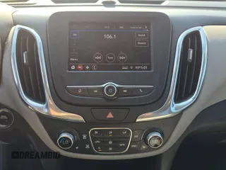 2020 Chevrolet Equinox LT z VIN 2GNAXJEV5L6230548, wystawiony jako IAAI lot #42573168 z przebiegiem 95 519 mil mil oraz . Historia ofert i sprzedaży dostępna na DreamBid. Obrazek 16.