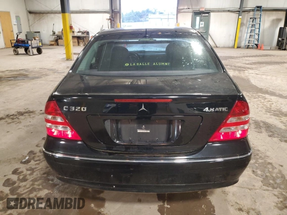 2005 Mercedes-Benz C 320 with VIN WDBRF84J95F612515, listed as a Copart auction lot 52577735 with 195,477 mi miles and Salvage title. Bid and sale history available at DreamBid. Image 6.