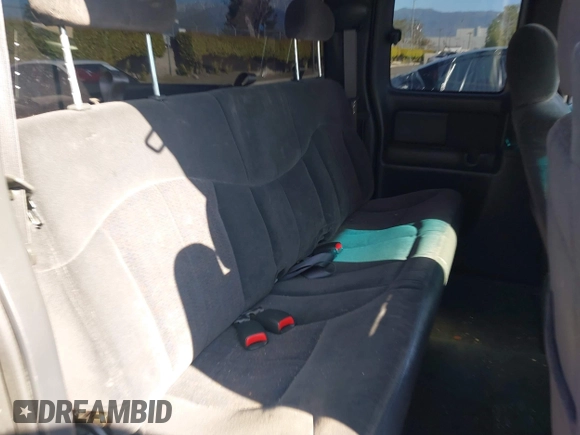 2002 Chevrolet Silverado 1500 LT with VIN 2GCEC19TX21103255, listed as a IAAI auction lot 41827408 with 153,387 mi miles and . Bid and sale history available at DreamBid. Image 8.