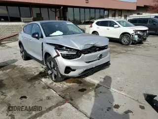 2023 Volvo C40 Recharge Pure Electric Ultimate with VIN YV4ED3GM7P2040835, listed as a Copart auction lot 80386994 with 16,903 mi miles and Salvage Title. Bid and sale history available at carsss.com. Image 12.