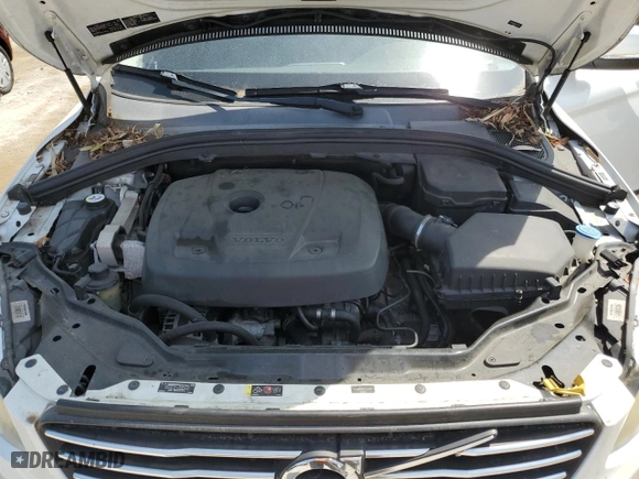 2015 Volvo XC60 T5 Drive-E Premier with VIN YV440MDKXF2735129, listed as a Copart auction lot 54358205 with 127,241 mi miles and Clean Title. Bid and sale history available at carsss.com. Image 12.
