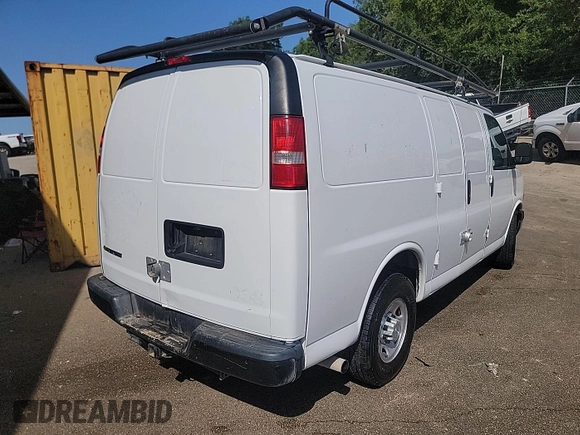 2019 Chevrolet Express Cargo с VIN 1GCWGAFP8K1160429, выставлен на аукционе IAAI как лот 42556044 с пробегом 108 476 миль миль и . История ставок и продаж доступна на DreamBid. Изображение 10.