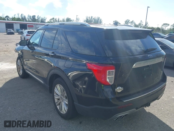 2023 Ford Explorer King Ranch with VIN 1FM5K7LC6PGB49590, listed as a IAAI auction lot 41470927 with 10,628 mi miles. Bid and sale history available at carsss.com. Image 3.
