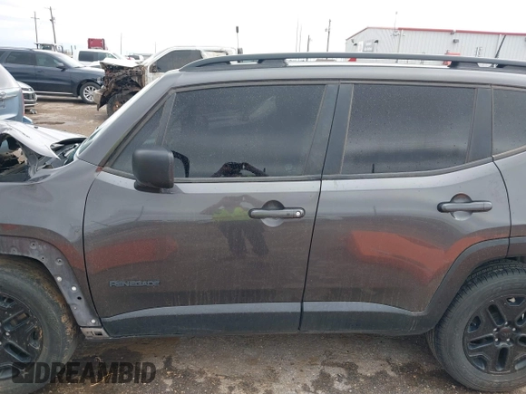 2018 Jeep Renegade Sport z VIN ZACCJBAB8JPH46701, wystawiony jako IAAI lot #41959310 z przebiegiem 164 528 mil mil oraz . Historia ofert i sprzedaży dostępna na DreamBid. Obrazek 15.