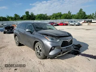 2021 Toyota Highlander XLE with VIN 5TDGZRAHXMS521419, listed as a Copart auction lot 59068364 with 44,634 mi miles and Salvage title. Bid and sale history available at DreamBid. Image 11.