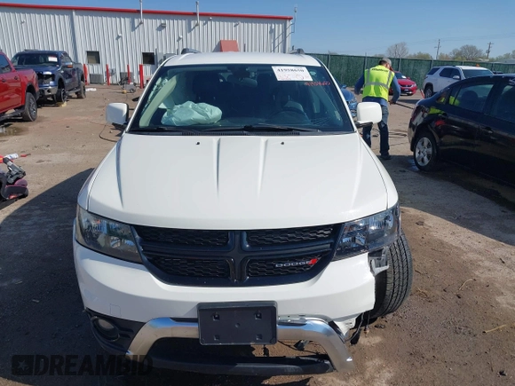 2018 Dodge Journey Crossroad z VIN 3C4PDDGG0JT386534, wystawiony jako IAAI lot #41958650 z przebiegiem 128 938 mil mil oraz . Historia ofert i sprzedaży dostępna na DreamBid. Obrazek 13.