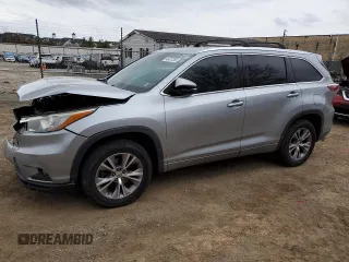 2015 Toyota Highlander XLE z VIN 5TDKKRFHXFS054934, wystawiony jako Copart lot #46337285 z przebiegiem 198 664 mil mil oraz Szkoda całkowita • Salvage title. Historia ofert i sprzedaży dostępna na DreamBid. Obrazek 1.