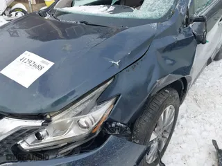 2015 Nissan Murano S with VIN 5N1AZ2MH9FN257221, listed as a IAAI auction lot 41292688 with 138,207 mi miles. Bid and sale history available at carsss.com. Image 6.